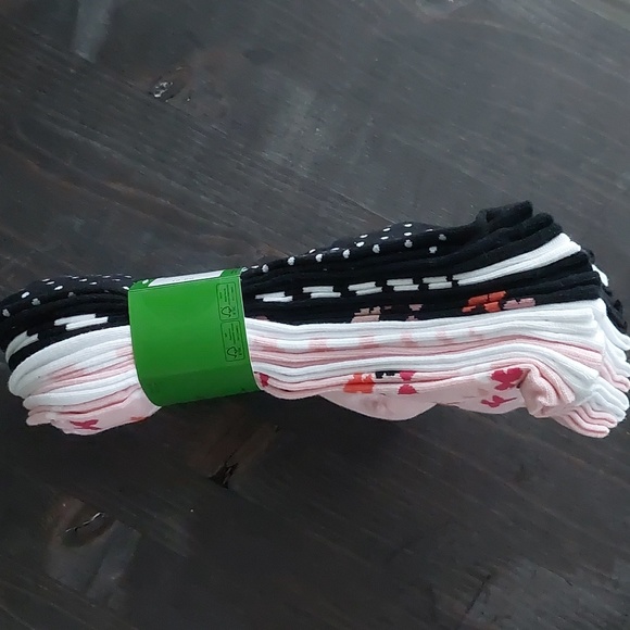 Kate Spade Shortie Crew Socks - Picture 2 of 3
